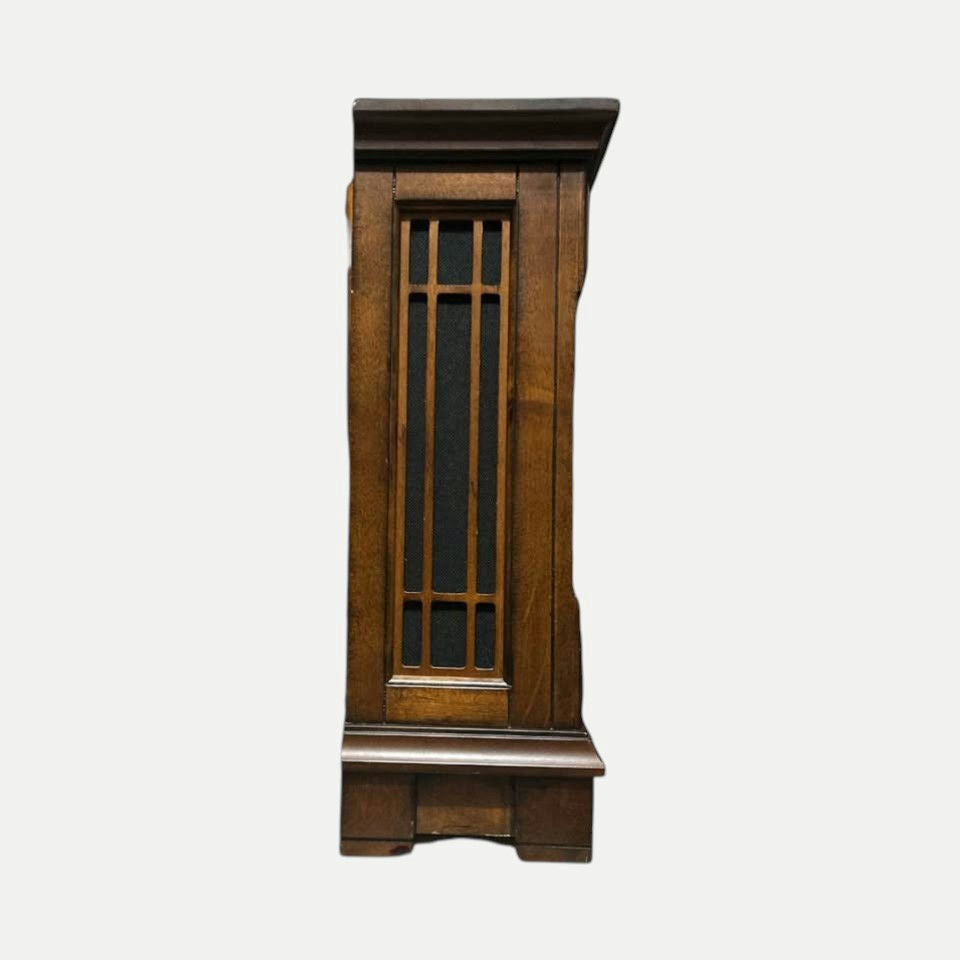 Bulova Wooden Mantel Clock – A Stunning Decorative Piece