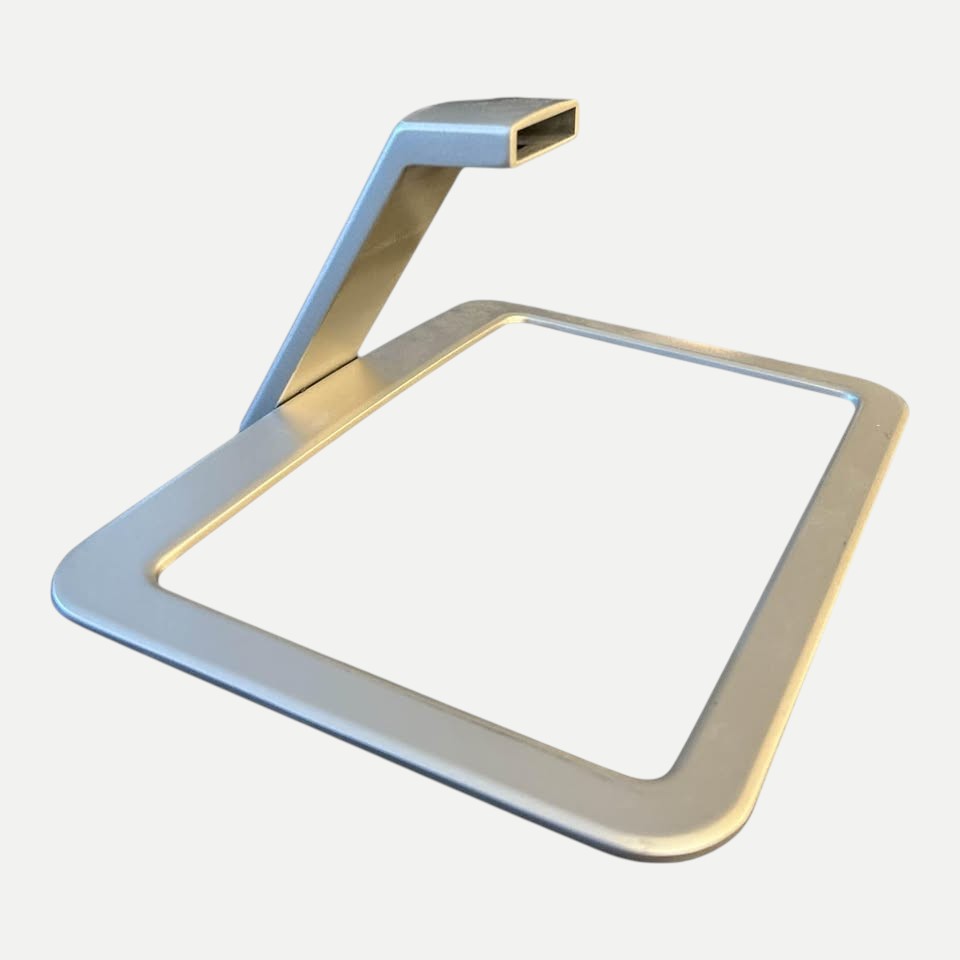 ALUMINUM MONITOR PEDESTAL STANDS