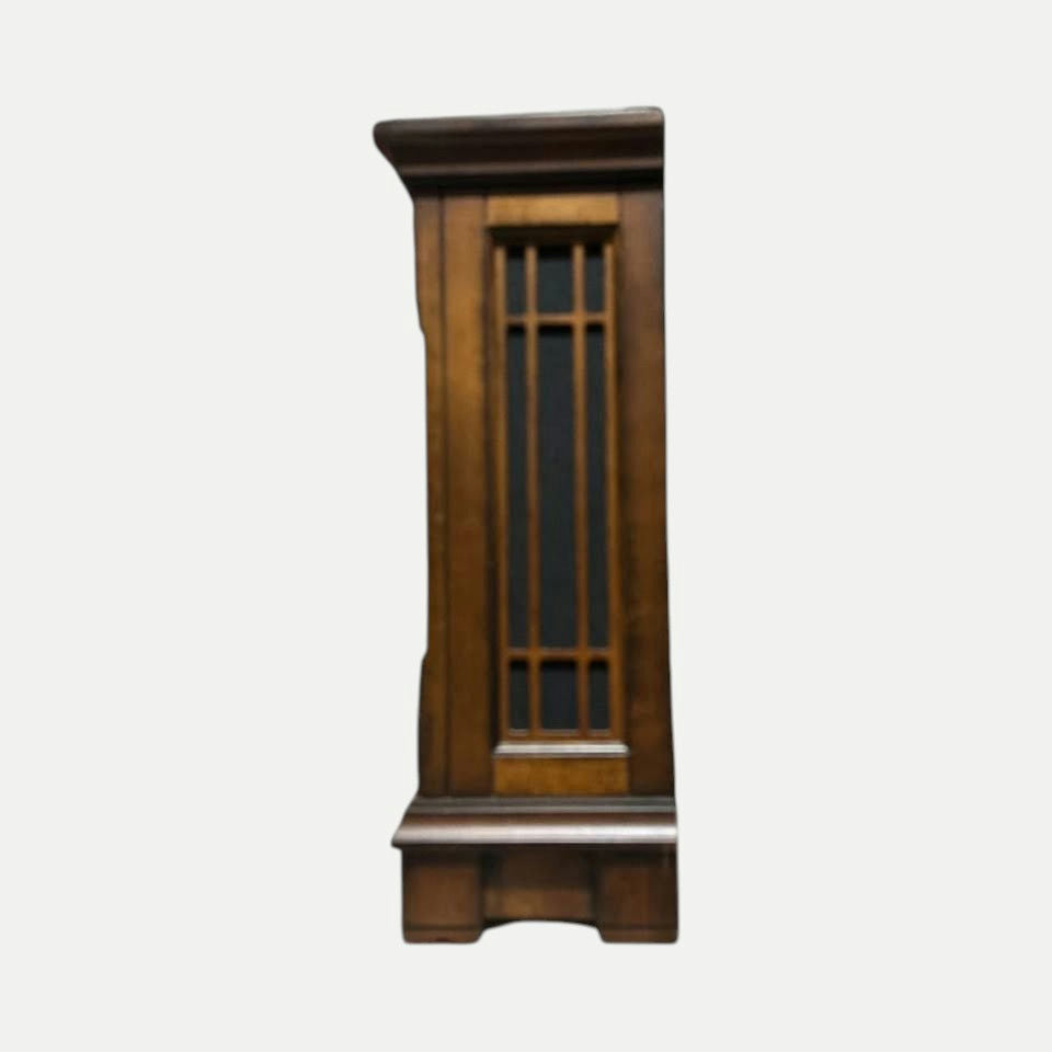 Bulova Wooden Mantel Clock – A Stunning Decorative Piece