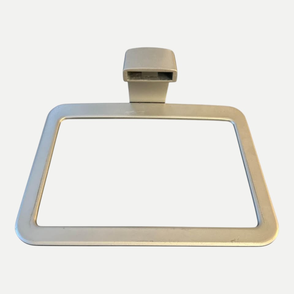 ALUMINUM MONITOR PEDESTAL STANDS
