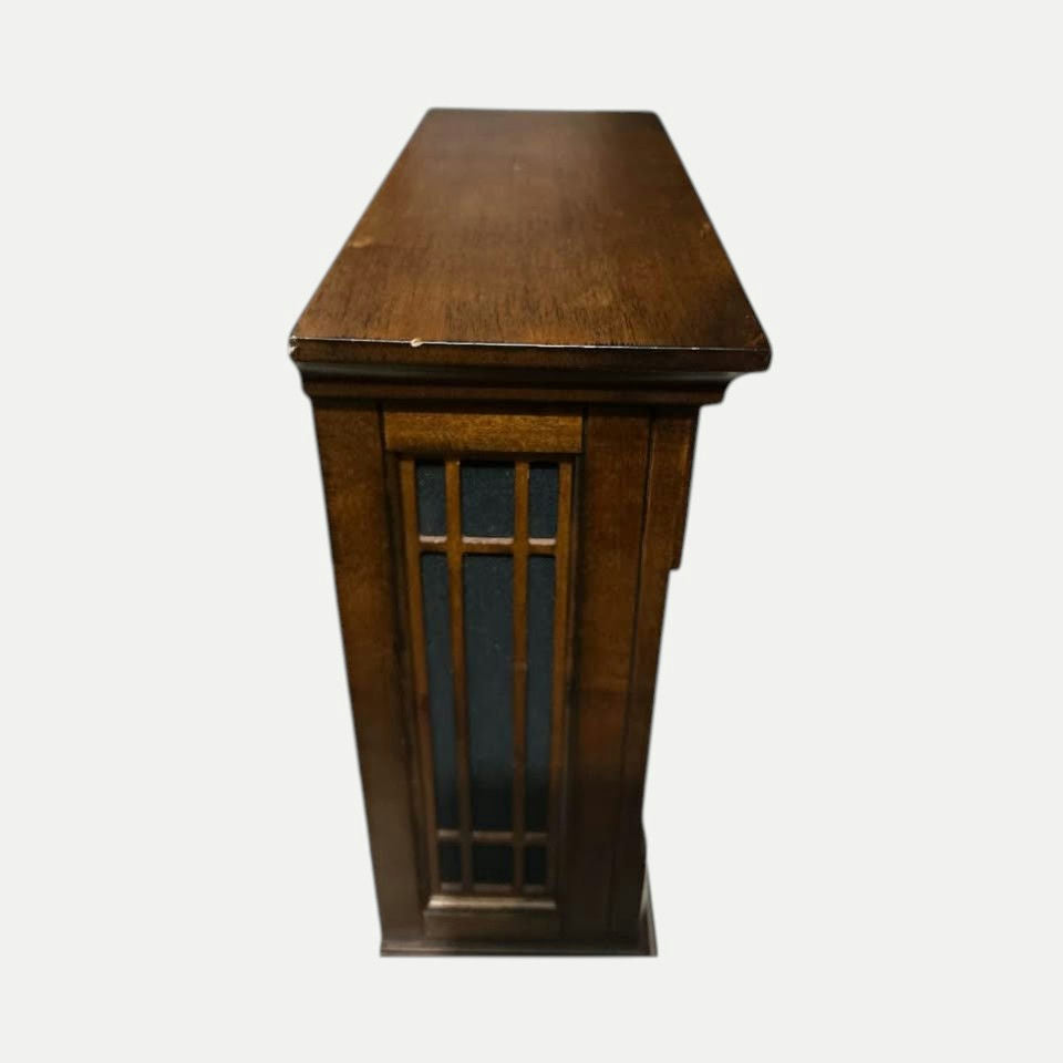 Bulova Wooden Mantel Clock – A Stunning Decorative Piece