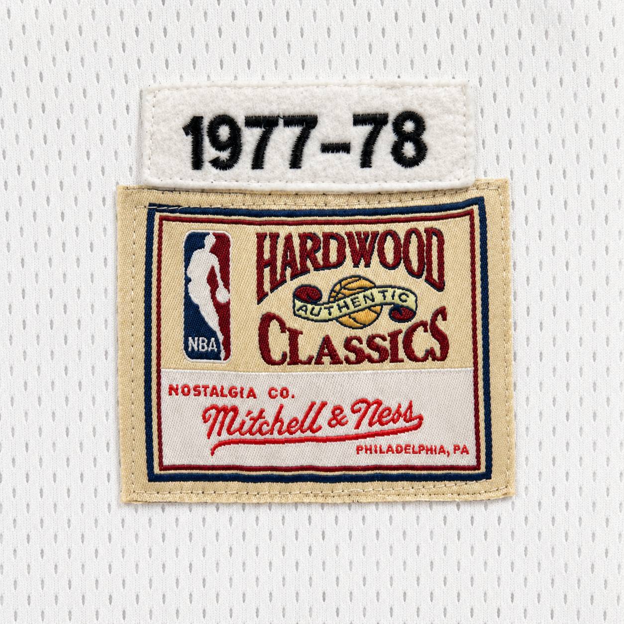 Mitchell & Ness Hardwood Classics NBA All-Star #6 Julius Erving 1977-78 Jersey Size 54